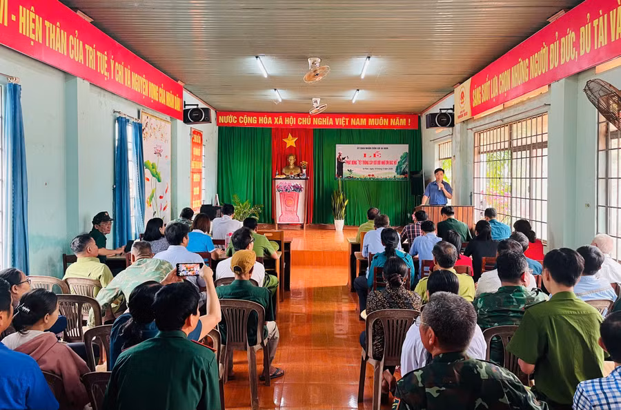 quang-canh-le-phat-dong.jpg