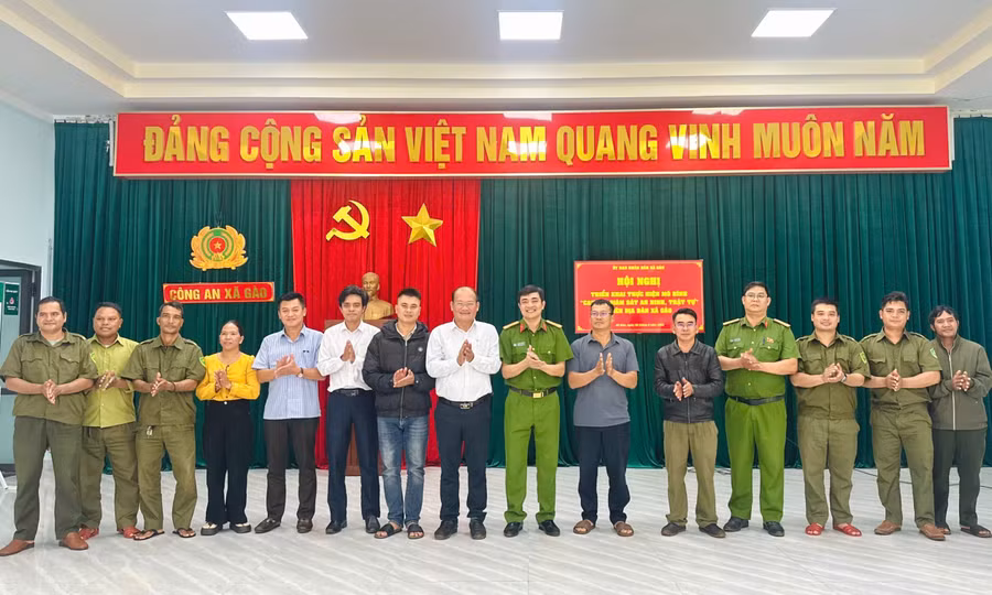 xa-gao-ra-mat-mo-hinh-camera-giam-sat-an-ninh-trat-tu.jpg