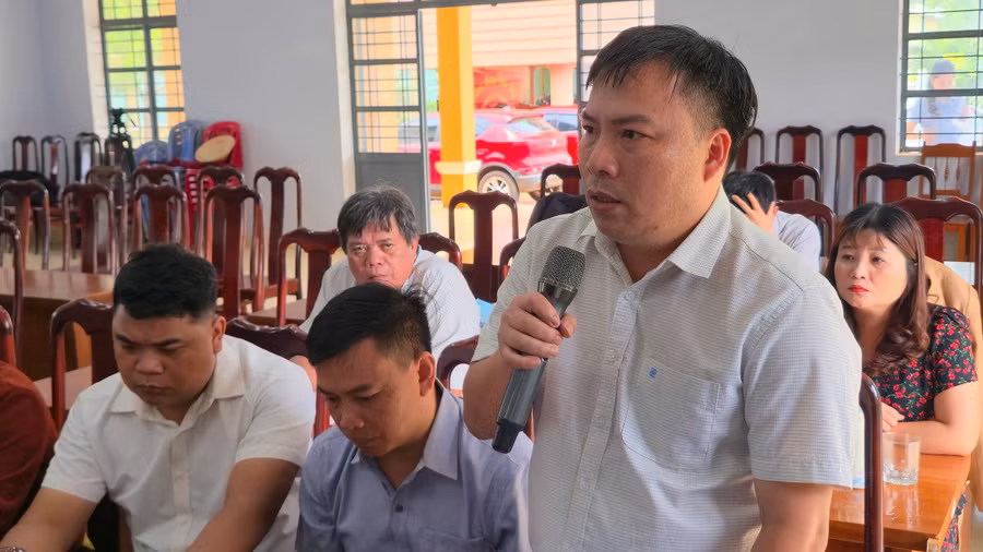 dai-bieu-tham-gia-dong-gop-y-kien.jpg