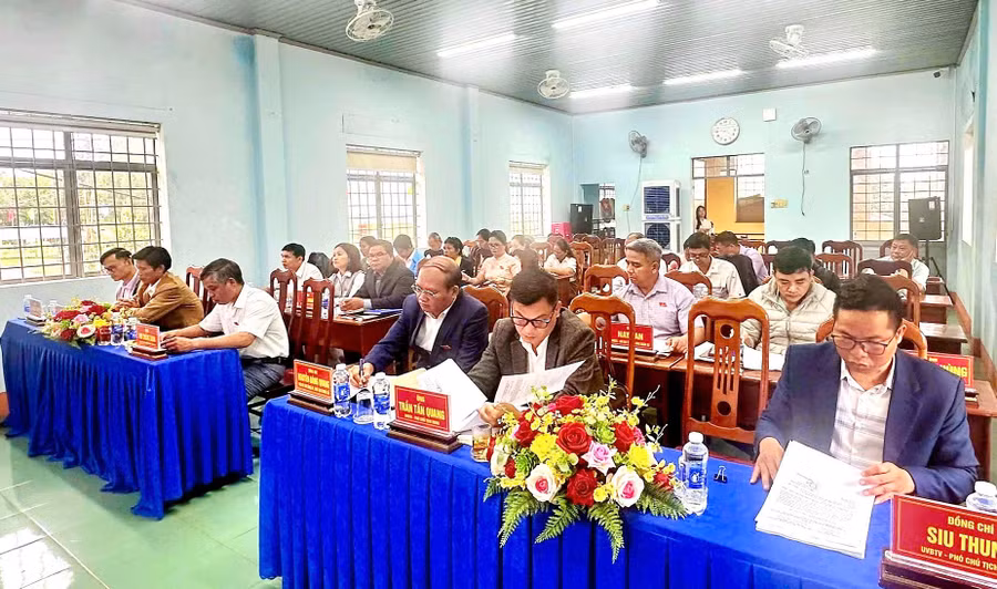quang-canh-ky-hop.jpg