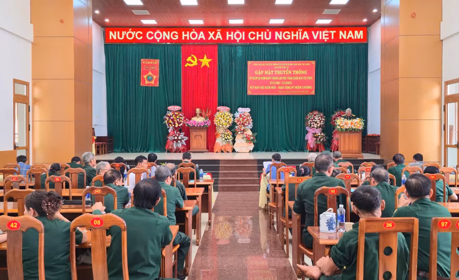 gap-mat-truyen-thong-ky-niem-60-nam-ngay-thanh-lap-mat-tran-quan-khu-tri-thien.jpg