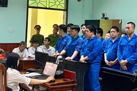 Gia Lai: 12 bị cáo lãnh hơn 180 năm tù vì giữ người trái pháp luật, cướp tài sản và cưỡng đoạt tài sản