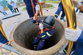 Gia Lai: Thực tập phương án cứu nạn người rơi giếng sâu