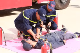 Trang bị kiến thức phòng, chống ma túy, vũ khí, vật liệu nổ, PCCC, phòng chống đuối nước cho học sinh