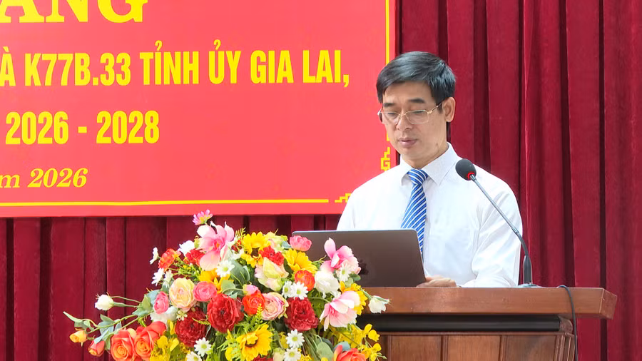 khai-giang-lop-cao-cap-ly-luan-chinh-tri-2.jpg