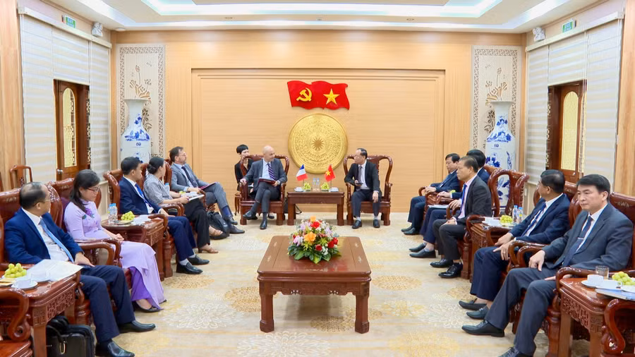 bi-thu-tinh-uy-gia-lai-tiep-4.jpg