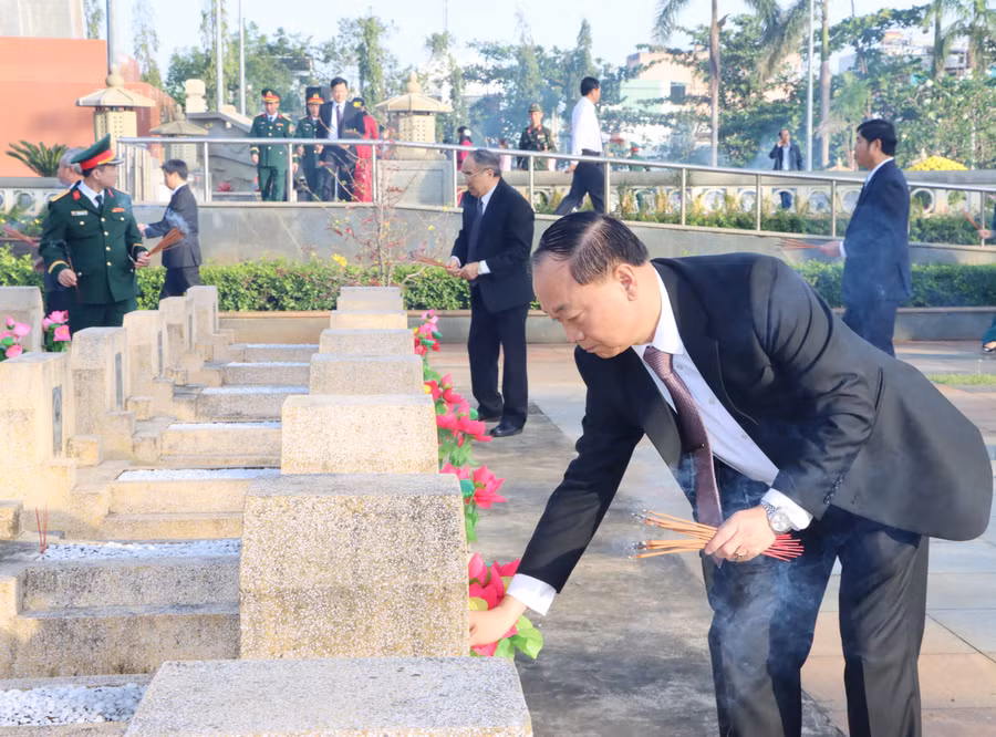 bi-thu-thap-huong-4744.jpg