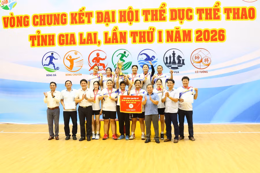 dai-hoi-tdtt-mon-bong-chuyen-nam-nu-tinh-gia-lai-11.jpg