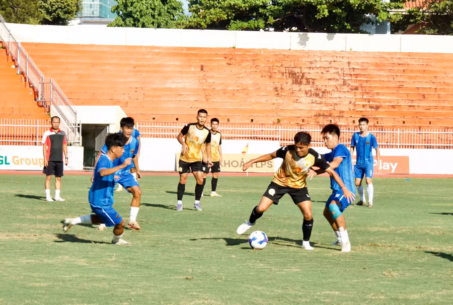 binh-dinh-fc-ra-mat-truoc-them-giai-bong-da-hang-ba-quoc-gia-2026-2.jpg