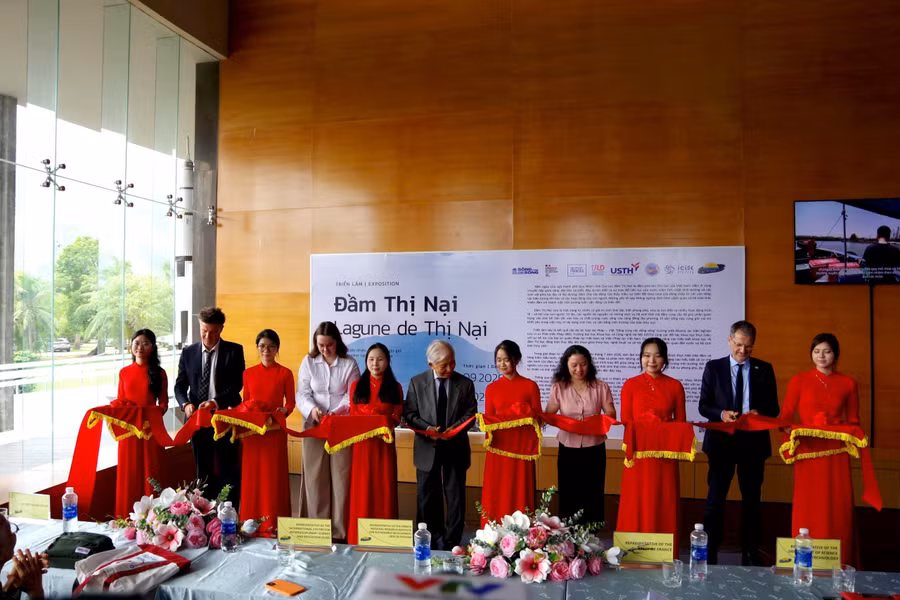 khai-mac-trien-lam-dam-thi-nai-1.jpg