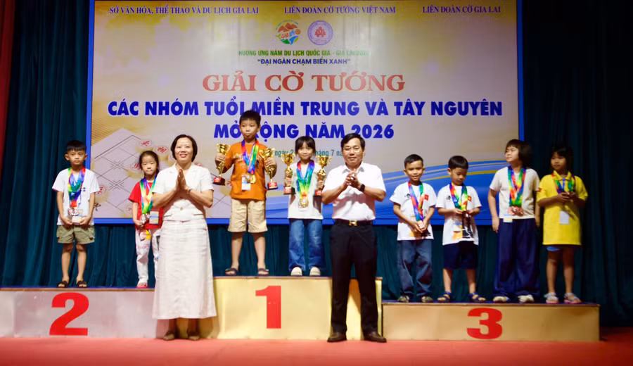 gia-lai-boi-thu-101-huy-chuong-tai-giai-co-tuong-cac-nhom-tuoi-mien-trung-va-tay-nguyen-mo-rong-nam-2026-2.jpg