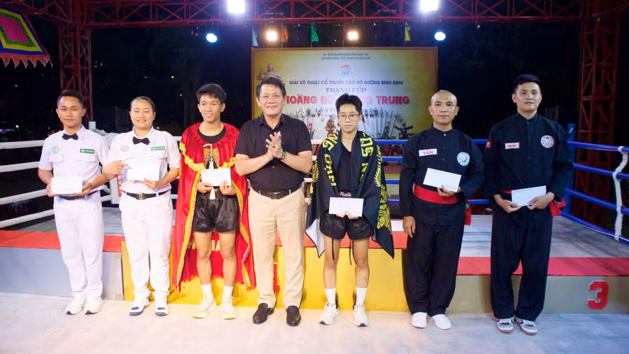 be-mac-giai-vo-thuat-co-truyen-cac-vo-duong-binh-dinh-nam-2026-2.jpg