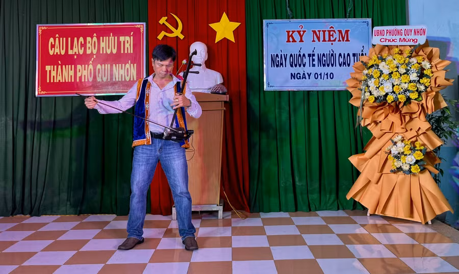 cau-lac-bo-huu-tri-quy-nhon-1.jpg