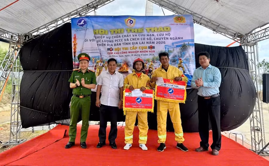 soi-noi-hoi-thi-the-thao-nghiep-vu-chua-chay-va-cuu-nan-cuu-ho-1.jpg