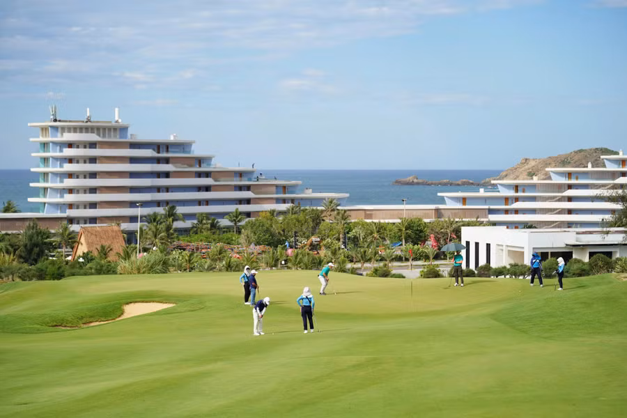 hon-700-golfer-tham-gia-flc-ocean-flower-golf-championship-2026.jpg