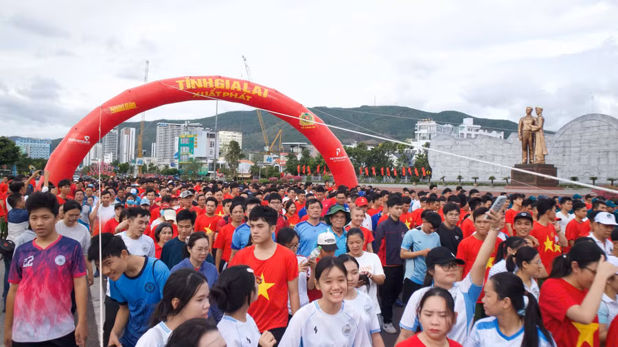 cung-viet-nam-tien-buoc-8.jpg