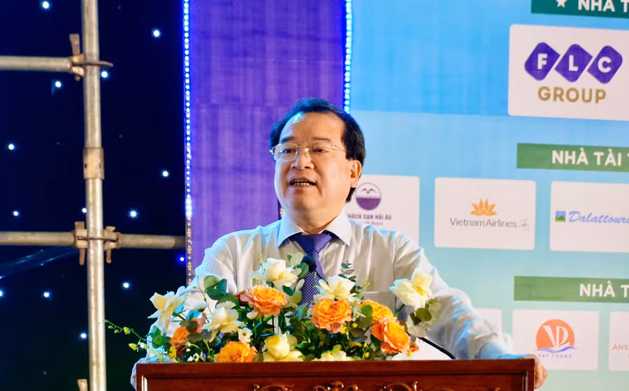 ngay-lu-hanh-viet-nam-6.jpg