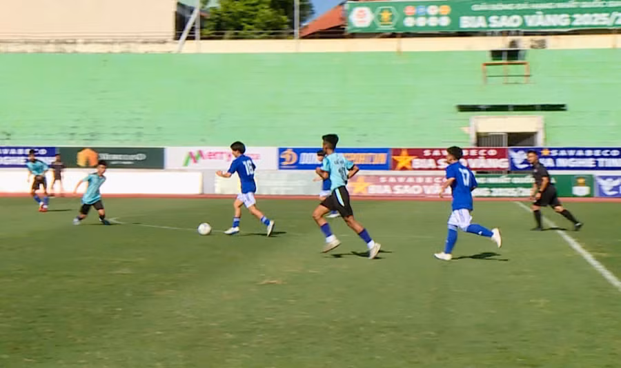 giao-luu-bong-da-huu-nghi-thanh-thieu-nien-gia-lai-va-izumisano-1.jpg