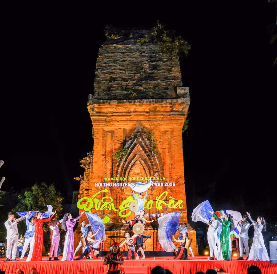 dem-tho-nguyen-tieu-xuan-hoa-ca-2.jpg