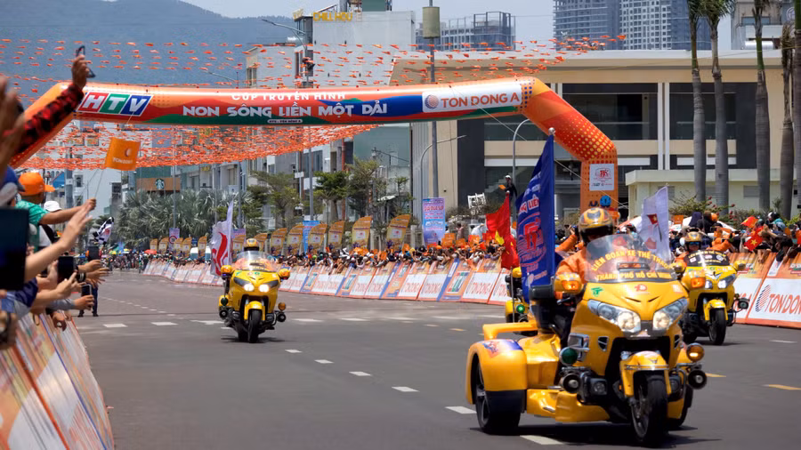 dua-xe-dap-cup-truyen-hinh-tp-ho-chi-minh-1.jpg