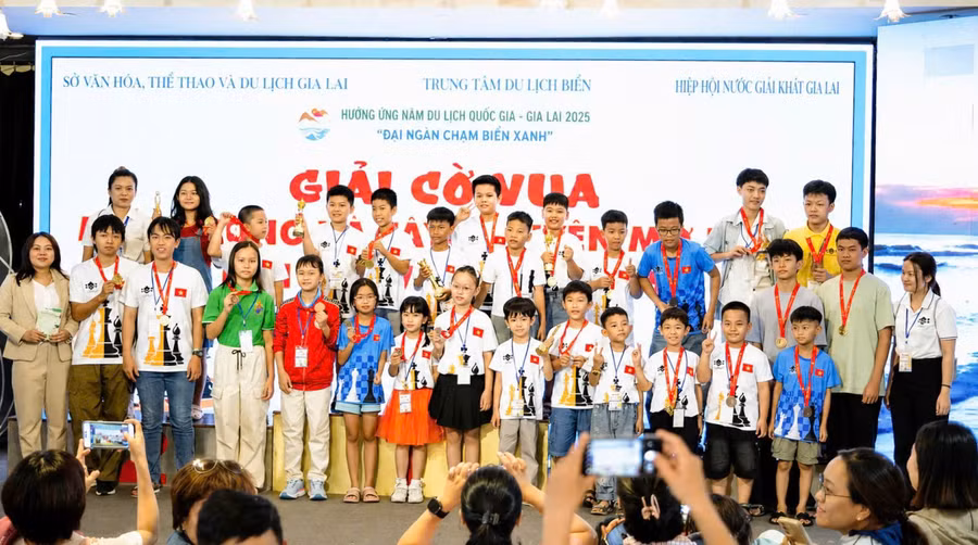 be-mac-giai-co-vua-mien-trung-va-tay-nguyen-mo-rong-nam-2026-3.jpg