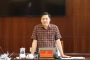 Đồng chí Trương Văn Đạt- Ủy viên Ban Thường vụ Tỉnh ủy, Phó Chủ tịch Thường trực HĐND tỉnh, Trưởng Đoàn giám sát phát biểu chỉ đạo tại buổi làm việc. Ảnh: Tiến Sỹ
