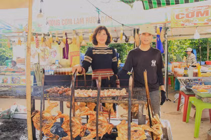 Nhộn nhịp các dịch vụ "thời vụ" phục vụ du khách mùa lễ hội ở Chư Đang Ya