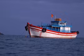Thêm chuyến đò phục vụ người dân xã đảo Nhơn Châu.