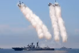 Ông Zelensky: Nga dự trữ tới 700 tên lửa đạn đạo, kêu gọi siết nguồn linh kiện
