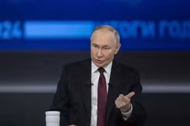 Ông Putin thị sát tập trận hơn 47.000 quân giữa căng thẳng Nga-NATO