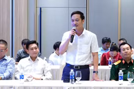 Đại diện các doanh nghiệp, nhà đầu tư phát biểu tại buổi gặp mặt.