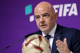 Chủ tịch Liên đoàn Bóng đá Thế giới (FIFA) Gianni Infantino trong cuộc họp báo về giải vô địch bóng đá thế giới (World Cup) 2022 ở Doha, Qatar, ngày 16-12-2022. Ảnh: AFP/TTXVN