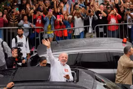 Bầu cử Brazil: Ông Lula đảo ngược thế bất lợi, tiếp tục nhiệm kỳ thứ tư