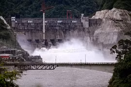 Ấn Độ tăng cường an ninh sau biểu tình phản đối dự án thủy điện Thượng Siang
